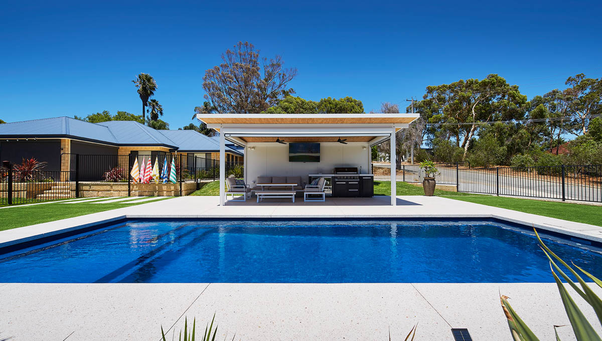 sunseeker-10.2m-4.4m-royal-jade-shimmer-kelmscott-galleryimage-23